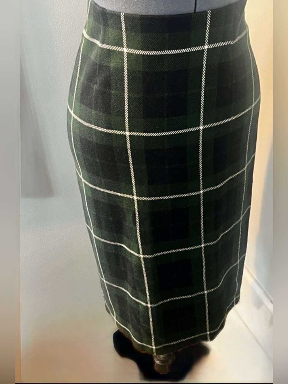 J.Jill Sz Medium Stretchy Pull-On Green Tartan Plaid Work Knit Pencil Skirt